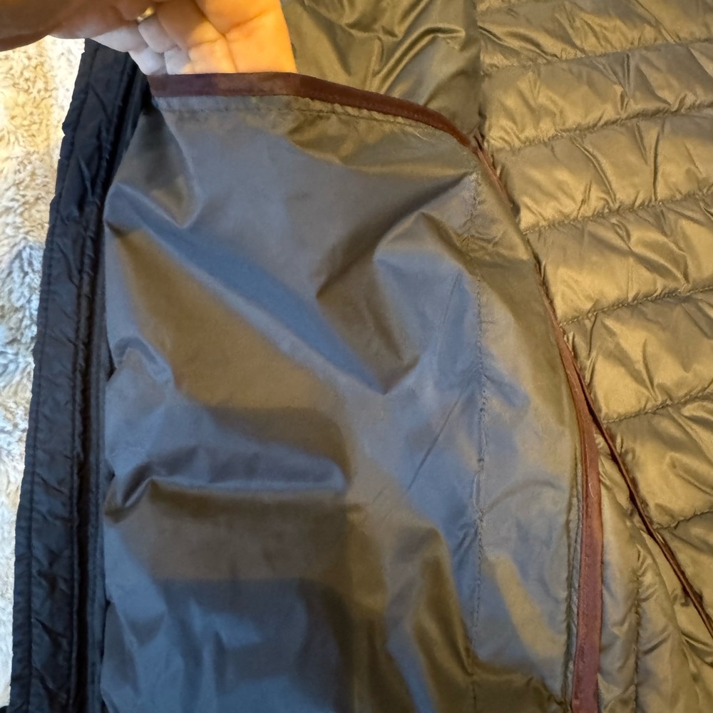 Calvin Klein Quilted Puffer Jacket - Picture 5 of 8